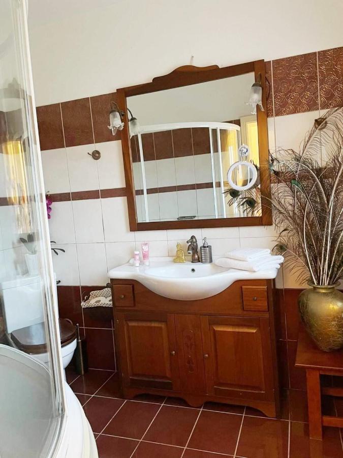 Villa Anasandra - 3 Bedroom Villa Kompítsion Eksteriør billede